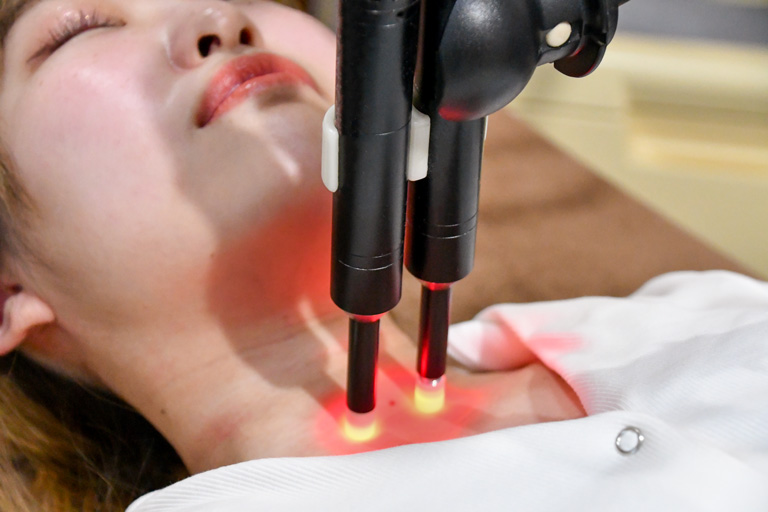 スーパーライザーでの治療風景